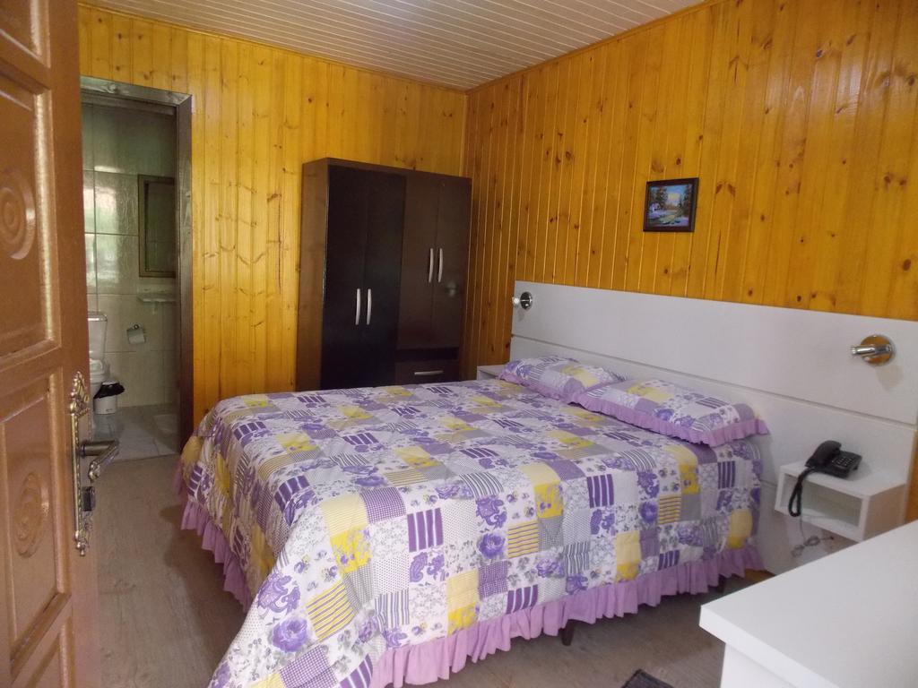Pousada Villa Fiorita Canela Quarto foto